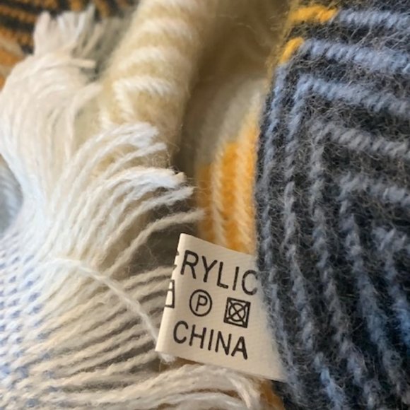 Lucky Leaf Women Winter Checked Pattern Cashmere Warm Plaid Infinity Scarf OS - Picture 6 of 6